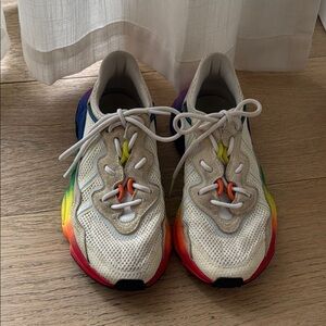 Adidas White and Red Sneakers Modern Athletic Design